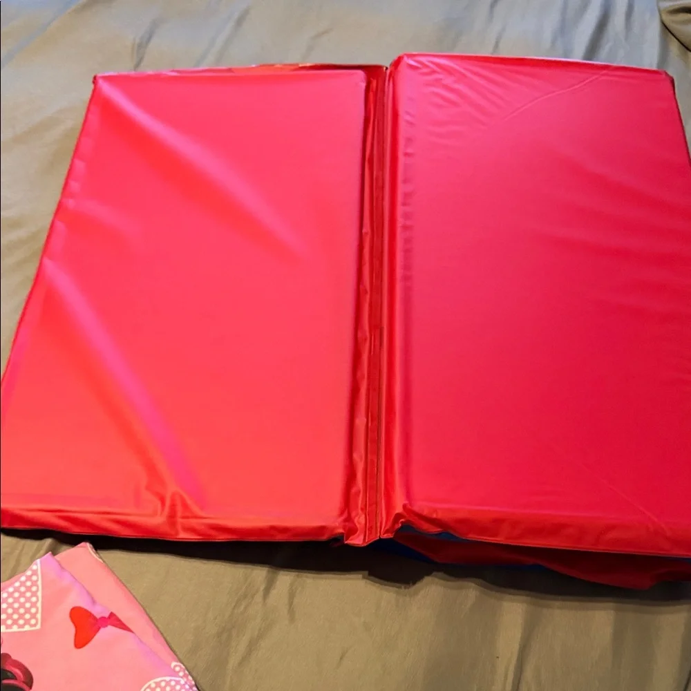 Pink Minnie Mouse sheet Set with Blue and red Folded Sleeping Mat